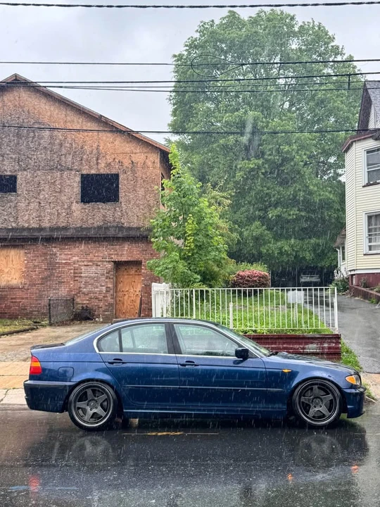 2003 BMW E46 330i & 330Ci - Image 7 of 13