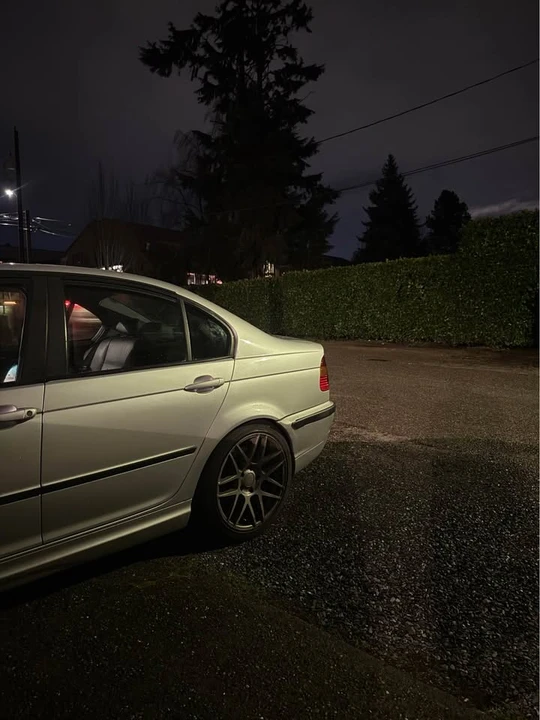 2003 BMW E46 330i & 330Ci - Image 8 of 9