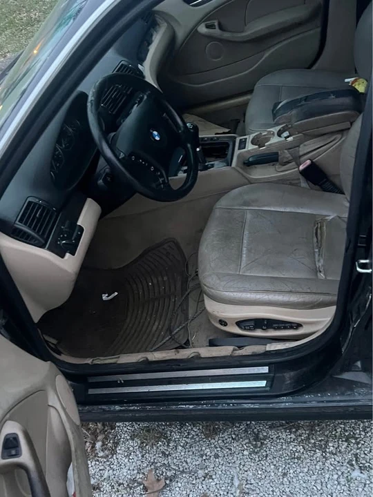 2003 BMW E46 330i & 330Ci - Image 4 of 5