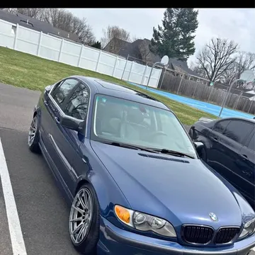 2003 BMW 3 Series 330i Sedan