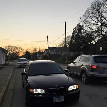 2003 BMW 330i Sedan 4D