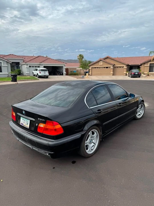 2003 BMW E46 330i & 330Ci - Image 2 of 7