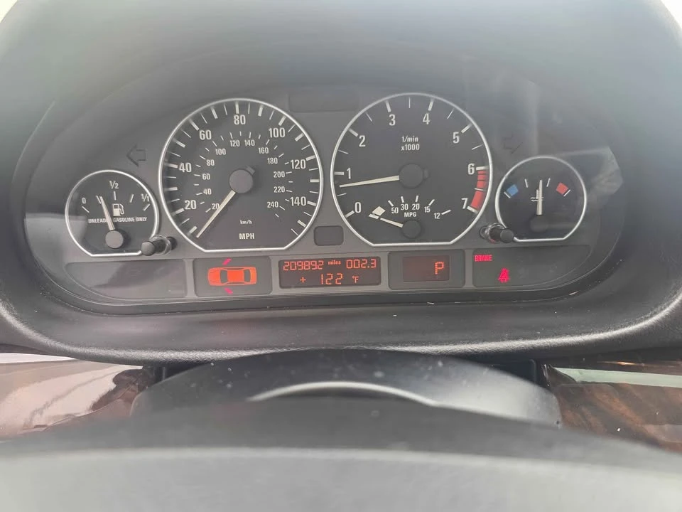 2003 BMW E46 330i & 330Ci - Image 8 of 9