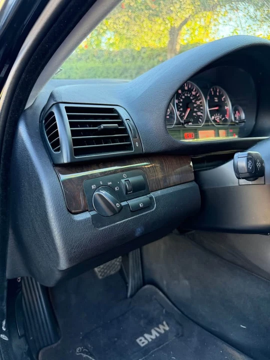 2003 BMW E46 330i & 330Ci - Image 15 of 20