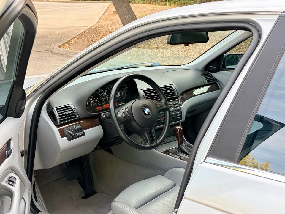 2003 BMW E46 330i & 330Ci - Image 10 of 17
