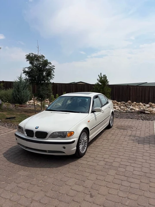 2003 BMW E46 330i & 330Ci - Image 5 of 6