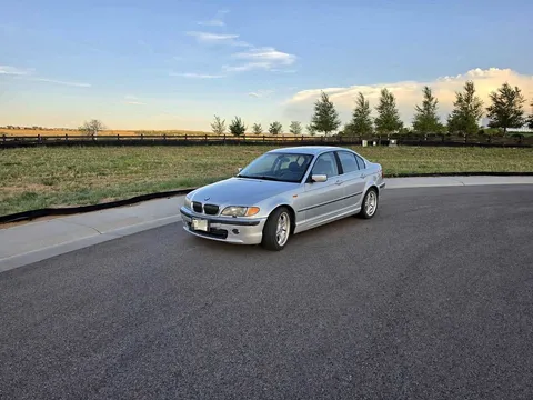 2003 BMW 3 Series 330i Sedan 4D