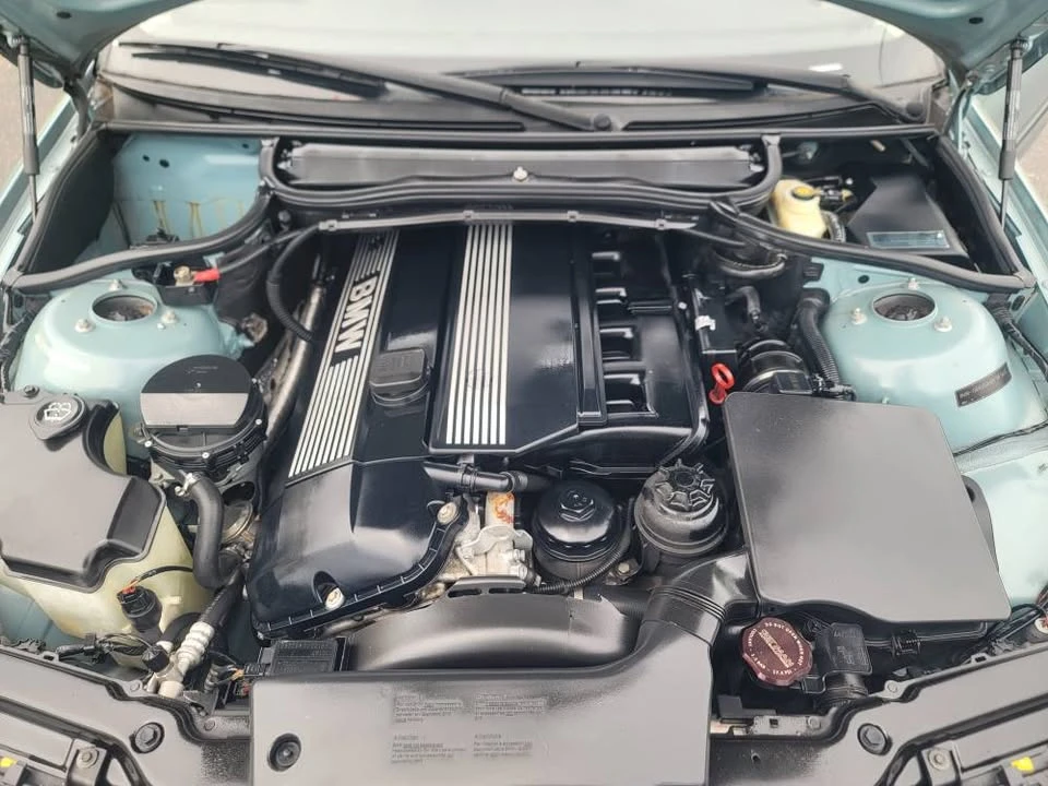 2003 BMW E46 330i & 330Ci - Image 17 of 20