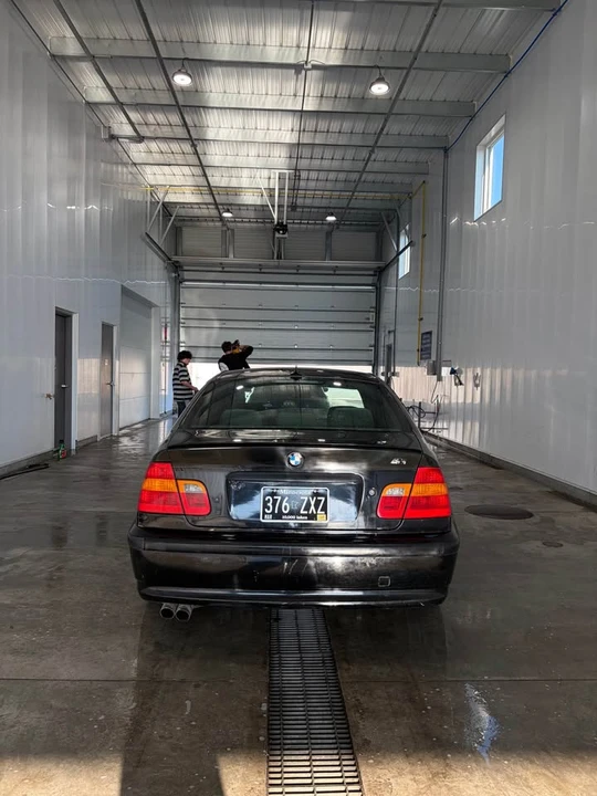 2003 BMW E46 330i & 330Ci - Image 8 of 18