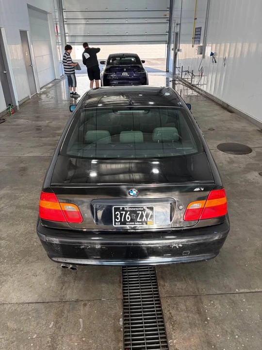 2003 BMW E46 330i & 330Ci - Image 9 of 18