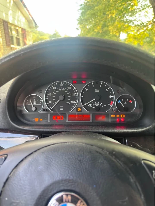 2003 BMW E46 330i & 330Ci - Image 7 of 10