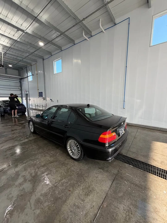 2003 BMW E46 330i & 330Ci - Image 6 of 18