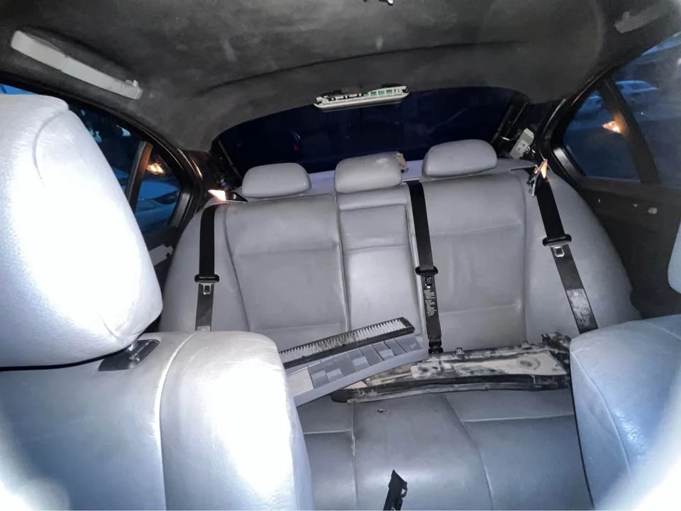 2003 BMW E46 330i & 330Ci - Image 9 of 9