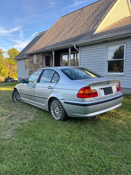 2003 BMW E46 330i & 330Ci - Image 2 of 4