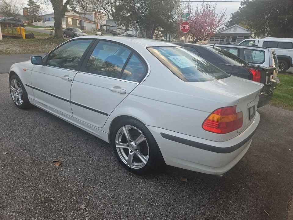 2003 BMW E46 330i & 330Ci - Image 8 of 10