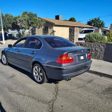 2003 BMW 3 Series 330xi AWD Sedan