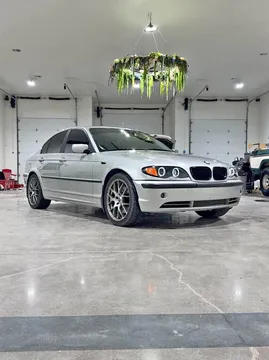 2003 BMW 3 Series 330xi AWD Sedan