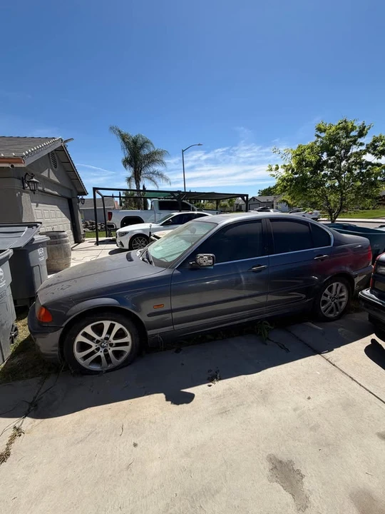 2003 BMW E46 330i & 330Ci - Image 2 of 6