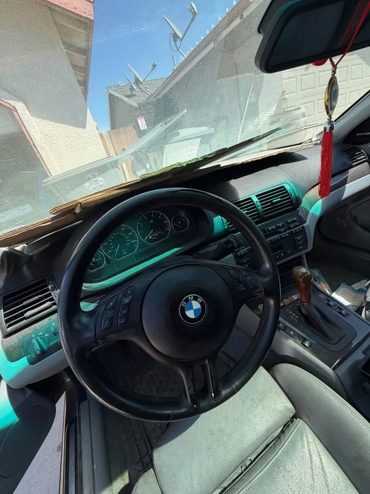 2003 BMW E46 330i & 330Ci - Image 4 of 6
