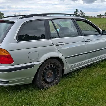 2003 BMW 325i Touring