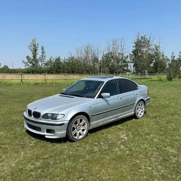 2003 BMW 3 Series 330xi M Trim