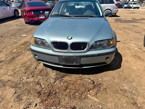 2003 BMW 323i Sedan