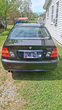 2003 BMW 325i Sedan