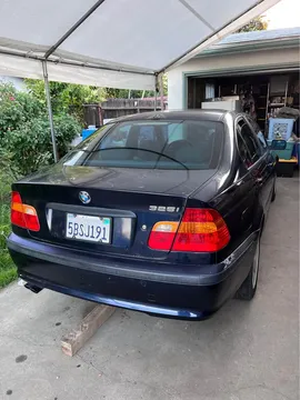2003 BMW 3 Series 325i Sedan