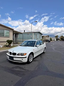 2003 BMW 325i Sedan