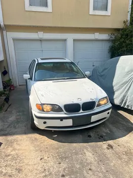 2003 BMW 325i Sedan