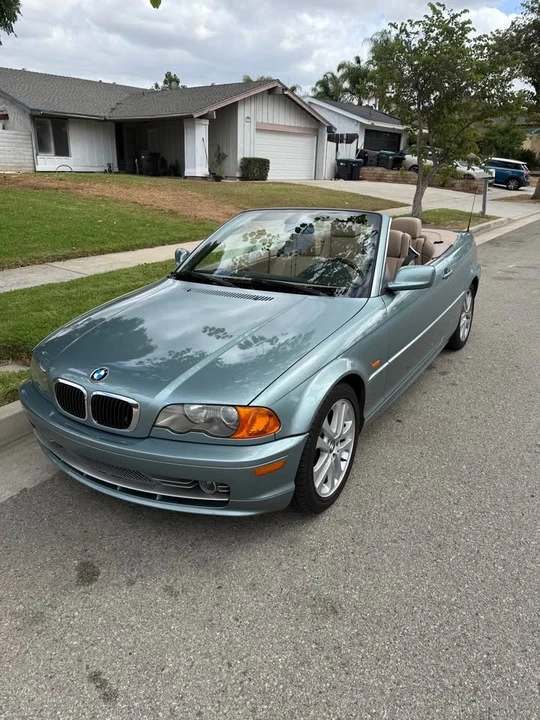 2003 BMW E46 330i & 330Ci - Image 2 of 8