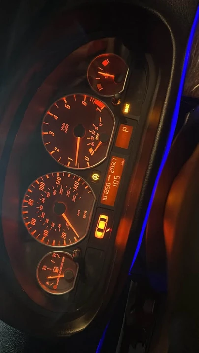 2003 BMW E46 330i & 330Ci - Image 13 of 14