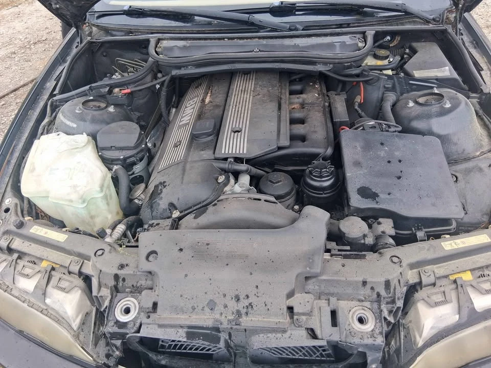 2003 BMW E46 330i & 330Ci - Image 4 of 4