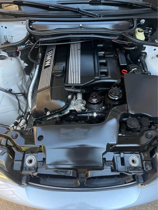 2003 BMW E46 330i & 330Ci - Image 13 of 20