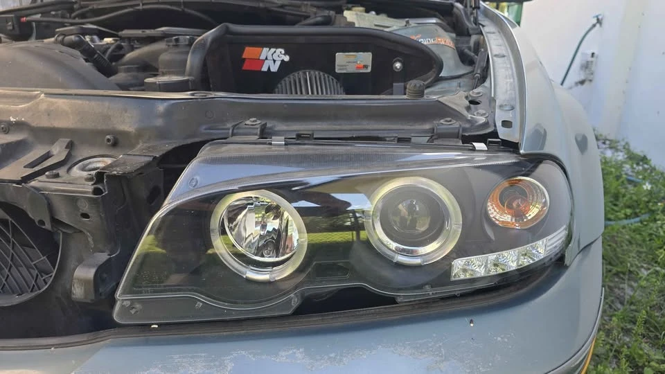 2003 BMW E46 330i & 330Ci - Image 3 of 12