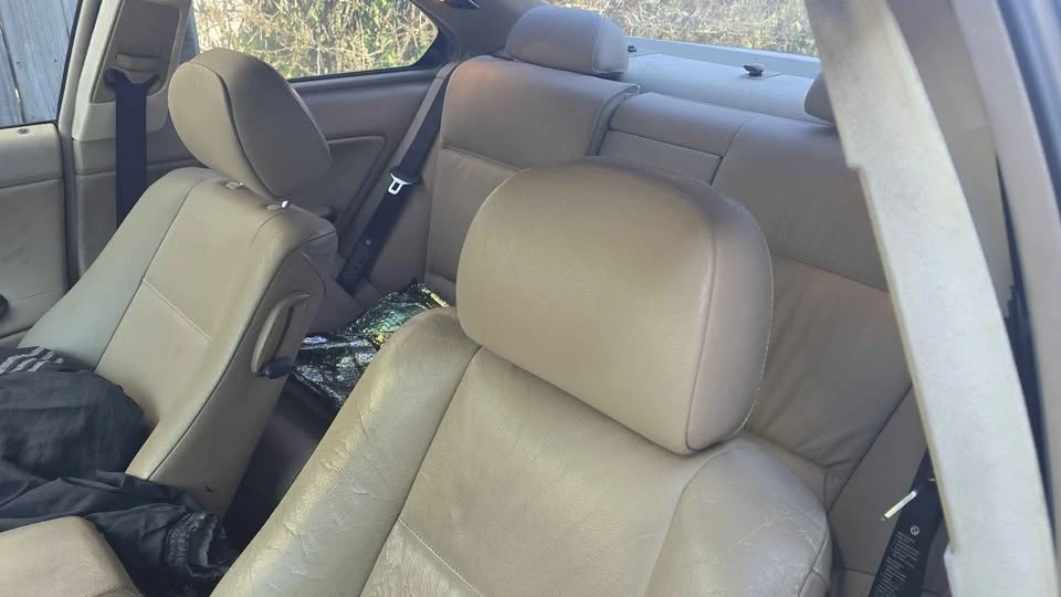 2003 BMW E46 330i & 330Ci - Image 6 of 12