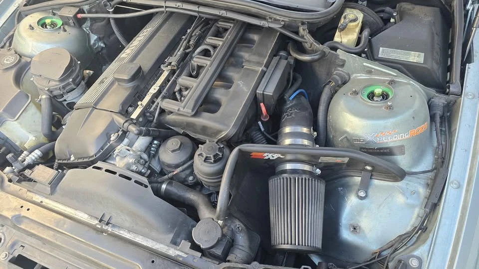 2003 BMW E46 330i & 330Ci - Image 4 of 12