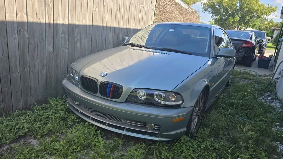 2003 BMW E46 330i & 330Ci - Image 9 of 12