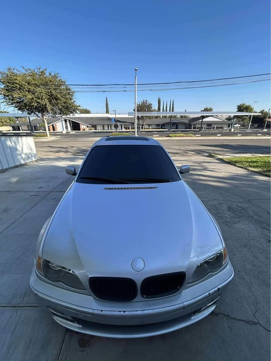 2003 BMW E46 330i & 330Ci - Image 2 of 7