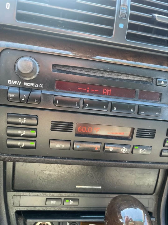 2003 BMW E46 330i & 330Ci - Image 8 of 17