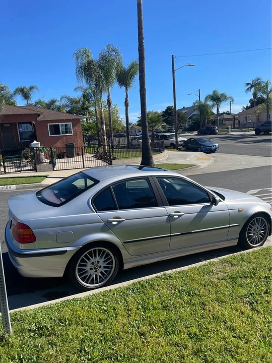 2003 BMW E46 330i & 330Ci - Image 4 of 17