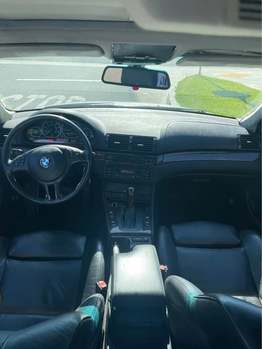 2003 BMW E46 330i & 330Ci - Image 9 of 17