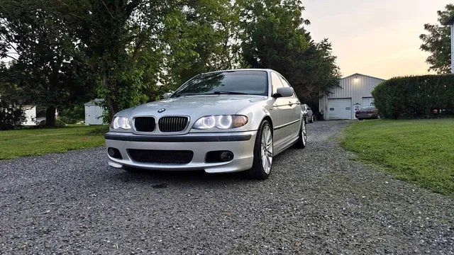 2003 BMW 330i ZHP Sedan