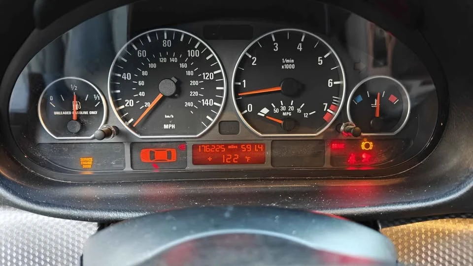 2003 BMW E46 330i & 330Ci - Image 8 of 9