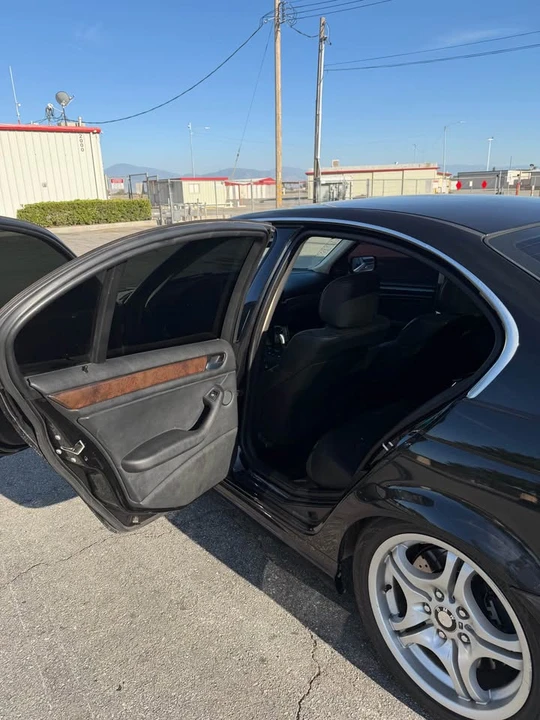 2003 BMW E46 330i & 330Ci - Image 7 of 8