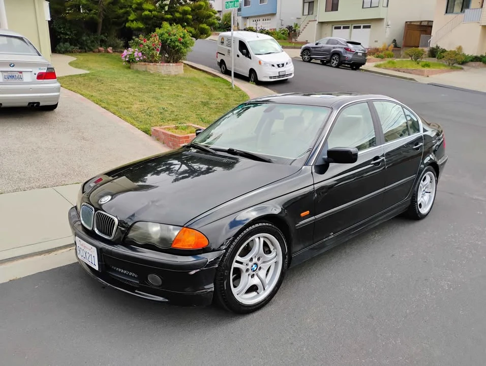 2003 BMW E46 330i & 330Ci - Image 2 of 14