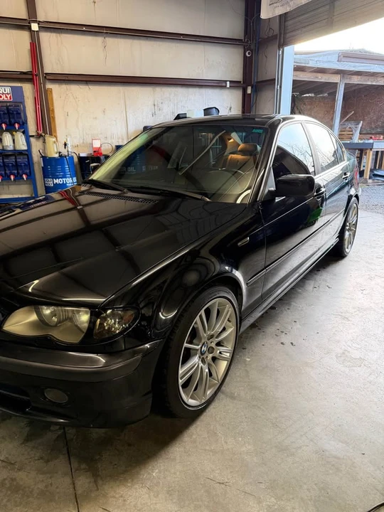 2003 BMW E46 330i & 330Ci - Image 3 of 8
