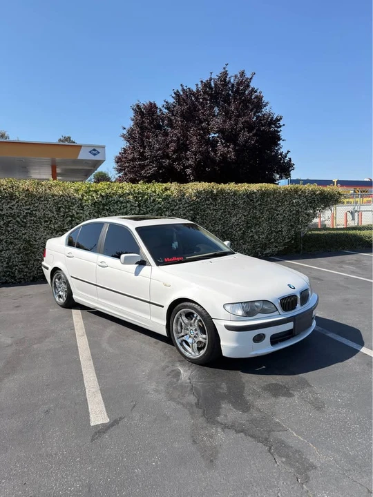 2003 BMW E46 330i & 330Ci - Image 3 of 11