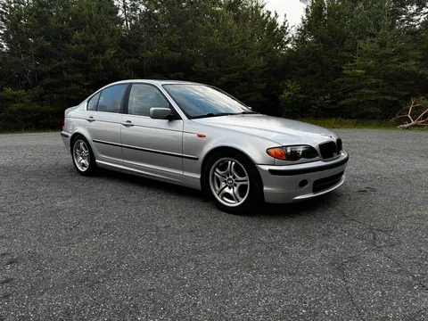 2003 BMW 330i Sedan