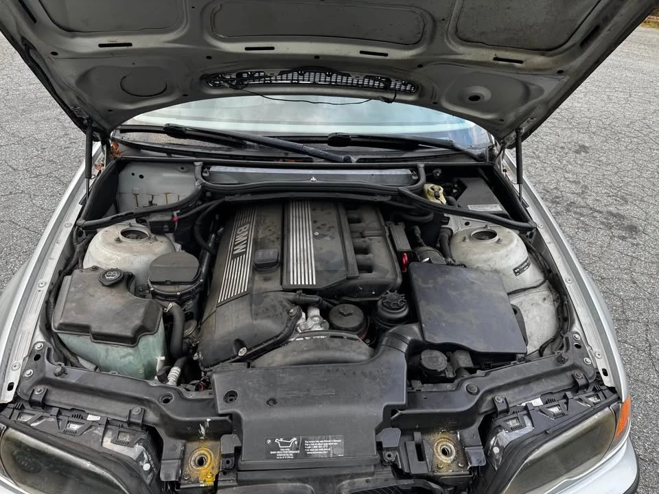 2003 BMW E46 330i & 330Ci - Image 15 of 17